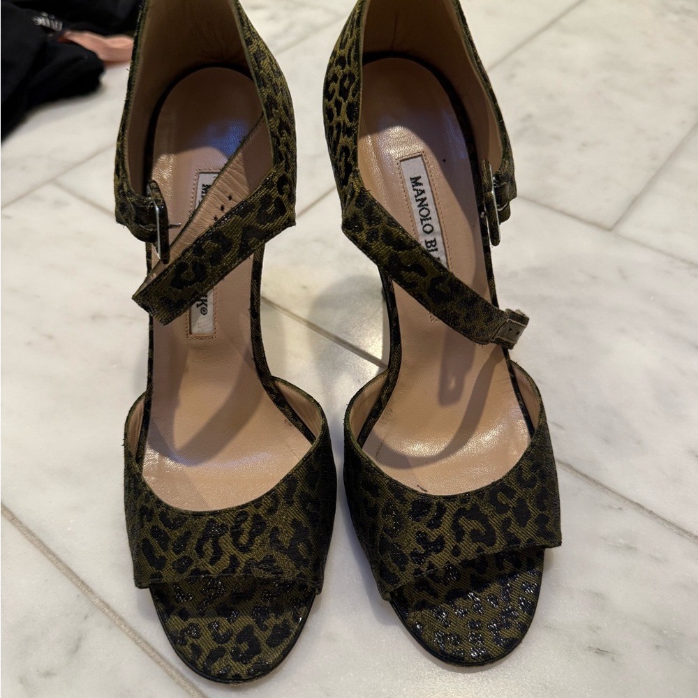 Manolo Blahnik Brown Heels with Ankle Strap and Peep-Toe